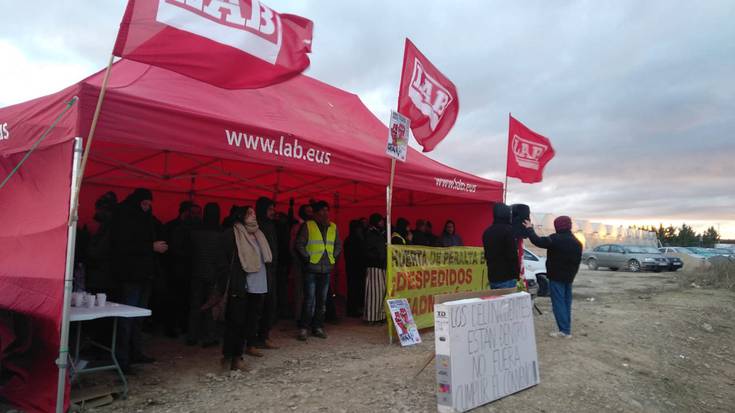 Grebaren hamabosgarren egunean ere kaleak hartuko dituzte Huerta de Peraltako langileek