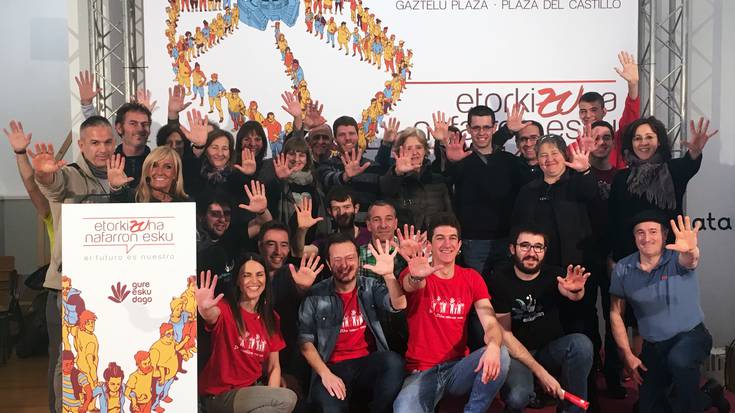 Erabakitzeko eskubidearen alde Nafarroaren bandera irudikatuko du Gure Esku Dagok mosaiko bidez