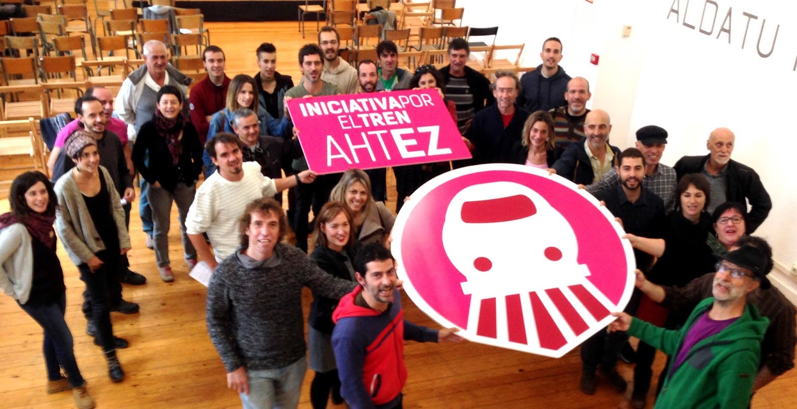 Tren sozialaren alde eta AHTren aurka manifestazioa eginen dute Iruñean