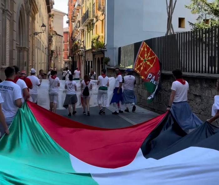 Sanferminetan ere, Palestinaren alde