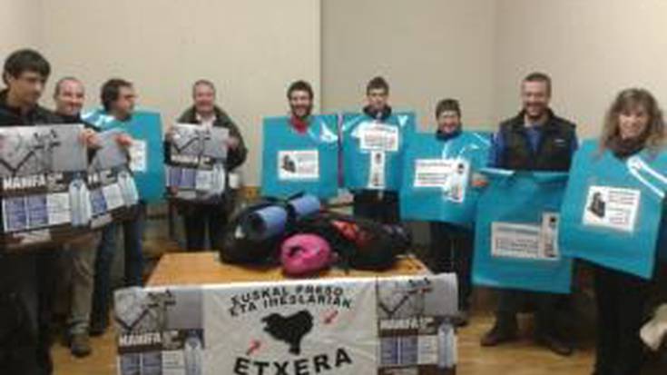 "San Lorentzo elizan itxialdia eginez, Sevilla IIko presoen egoera latza ezagutarazi nahi dugu"