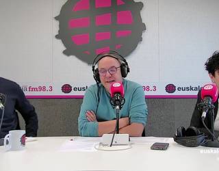 "Etxe Zurian munduko etorkizuna erabakitzen ari dira"