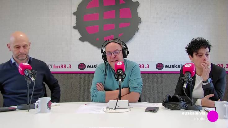 "Etxe Zurian munduko etorkizuna erabakitzen ari dira"