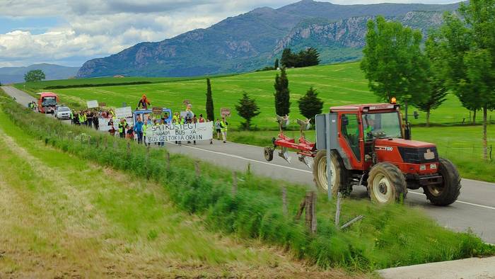 Autobus geralekua erabilgarri nahi du Satrustegik