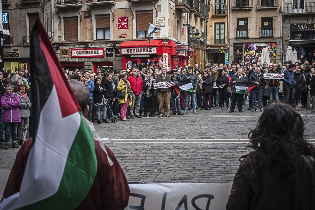 Palestinarren aurkako "etengabeko nakba" salatzeko protesta eginen dute larunbatean, Iruñean