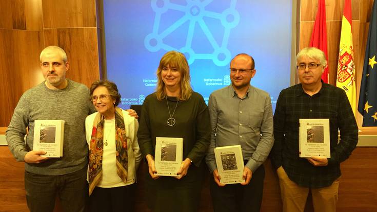 Jimeno Juriok errepresio frankistaren inguruan egindako “landa-lan luzea” bildu dute bi liburukitan