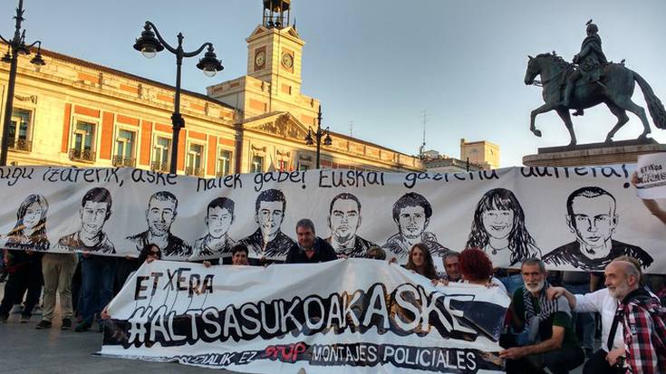 Altsasuko gazteek kartzelan sei hilabete: babesa adierazteko mobilizazioak egin dituzte Madrilen