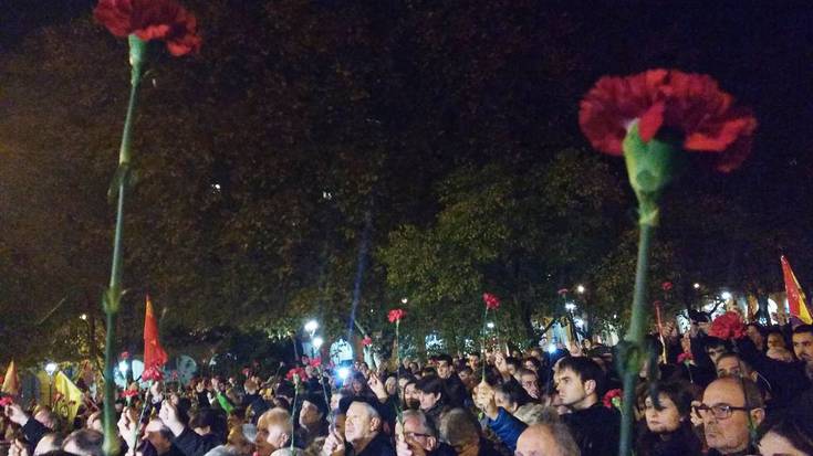 Krabelinak faxismoak eraildakoak gogoan izateko