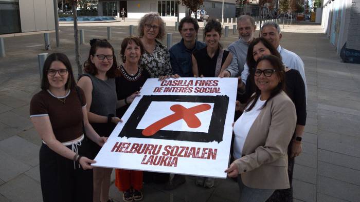Errenta aitorpenean helburu sozialetarako laukitxoa markatzeko dei egin dute 170 entitatek