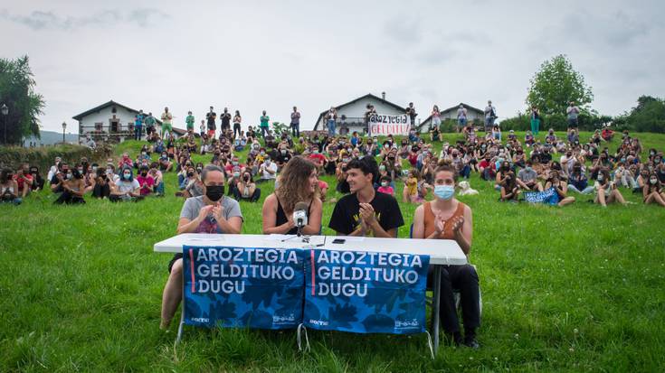 20.000 euroko isunak ezarri dizkiete Aroztegiaren aurkako kanpaldia egin zuten ekintzaileei