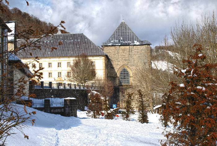 Bi erromes erreskatatu dituzte Orreagan