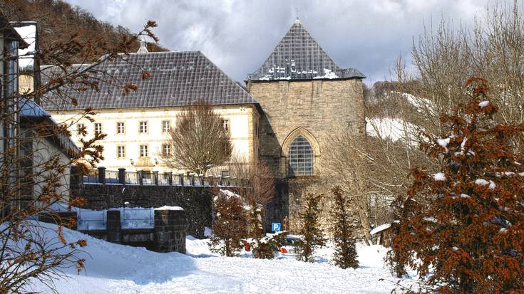 Bi erromes erreskatatu dituzte Orreagan