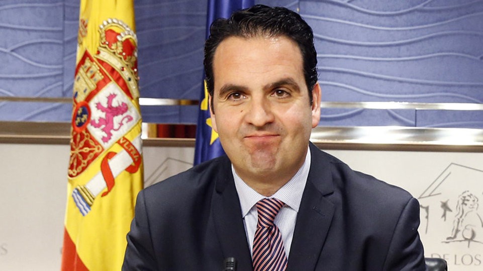 Iñigo Allik (UPN) politika utziko du