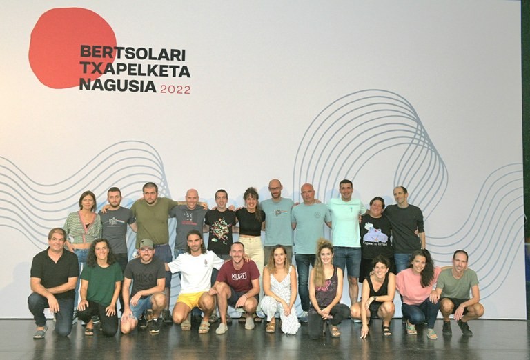 Bost nafar ariko dira Bertsolari Txapelketa Nagusian