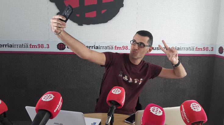 Aitor Zandueta: "Pirateriak uste baino eragin txikiagoa du salmentetan" 