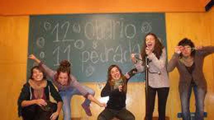 Topaketak bigarren fasean. Estralurtarrekin? Ez, bardoekin!