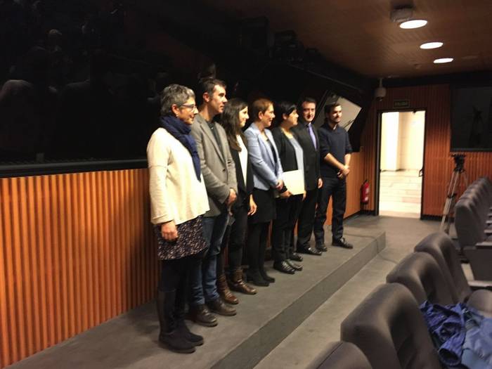 Nafarroako Parlamentuaren erabakiak errespetatzeko eskatu diote aldaketaren indarrek Espainiako Gobernuari 