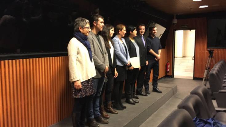 Nafarroako Parlamentuaren erabakiak errespetatzeko eskatu diote aldaketaren indarrek Espainiako Gobernuari 