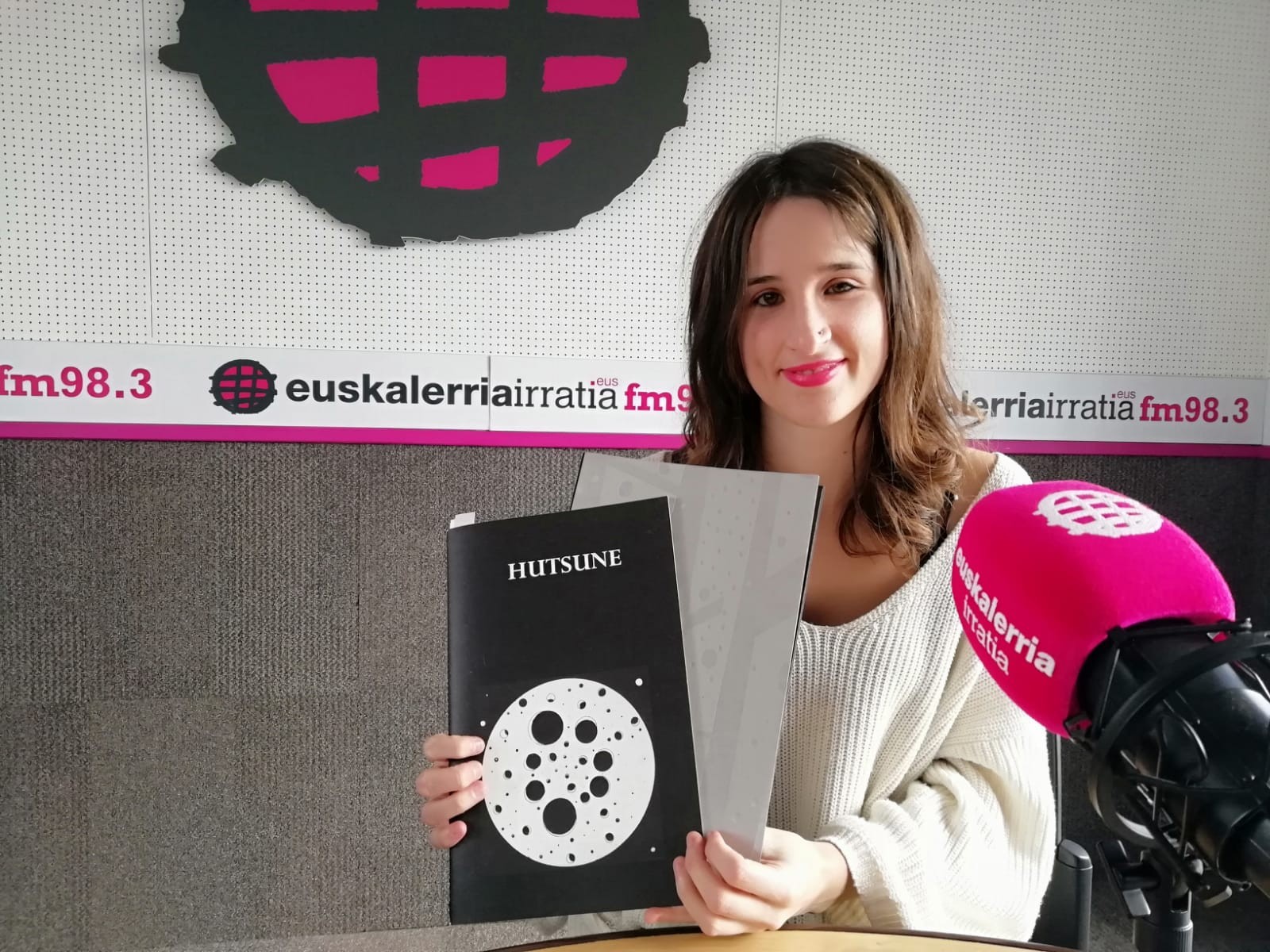 Josune Ilundainek 'Hutsune' liburua aurkeztuko du gaur, Katakraken