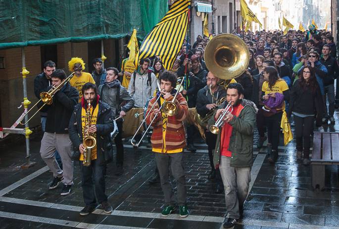 Iruñeko gaztetxea hustu aurretik hitz egitea eskatzen zuen mozioa atzera bota du Legebiltzarrak