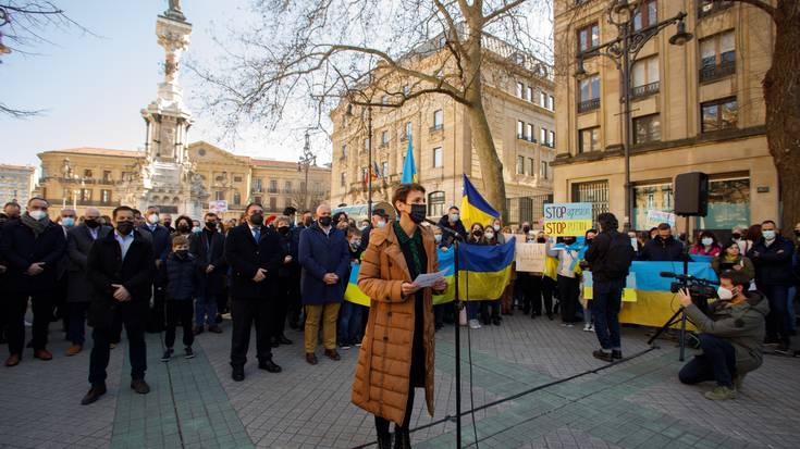 Ukrainako inbasioaren ondorioez galdetuko diote gobernuari