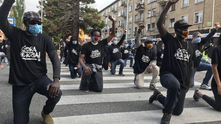 Elhadji Ndiayerentzako justizia eskatzeko elkarretaratzea eginen dute igandean