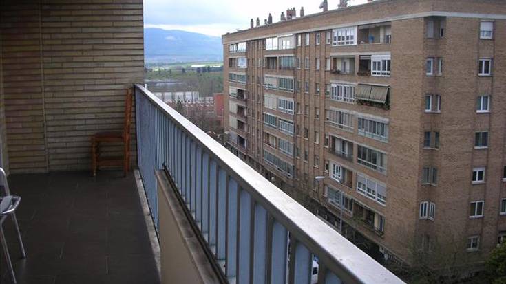 Hamar higiezin, enkantean