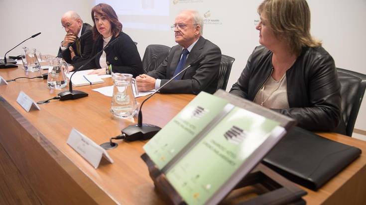 Oinarrizko Hiztegi Juridiko-Parlamentarioa aurkeztu dute