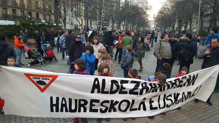 Eskutik helduta, euskarazko haur eskola helburu