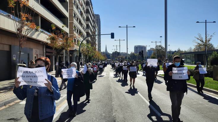 Adinekoen egoitzetarako eredu "publiko eta duina" aldarrikatu dute asteburuan Iruñean