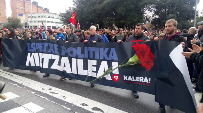 Xabi Rey presoaren heriotzaren urteurrena gogoratzeko elkarretaratzea debekatu egin du Nafarroako Epaitegiak