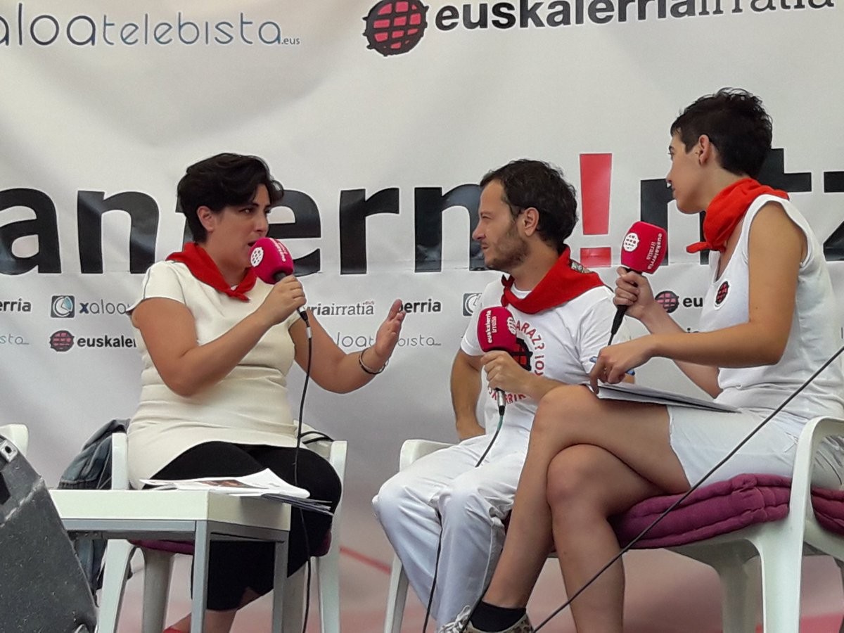 Maria Solana: "Araua beteta eta udalaren gehiengoaren babesarekin jarri zuten ikurrina; ni ere horren alde"