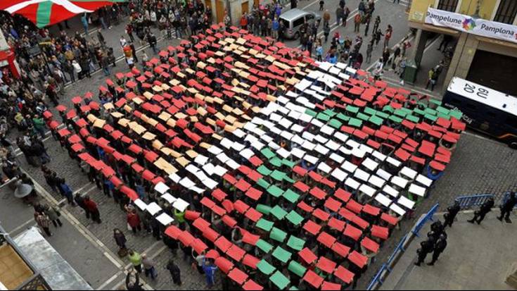 Ikurren legea berritzeko proposamena lantzen ari da Geroa Bai