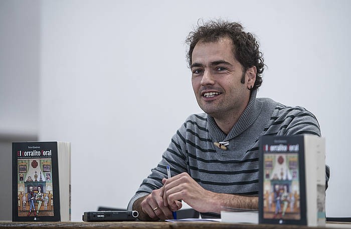 'El Corralito Foral' liburua aurkeztu du Ivan Gimenezek