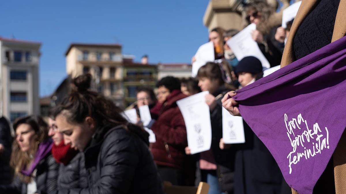 Mugimendu Feminista kalera aterako da gaur azken erailketa matxista salatzera