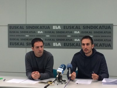 UGT , CCOO eta CENen 120 soldata diru publikoz ordaintzen direla salatu du ELAk