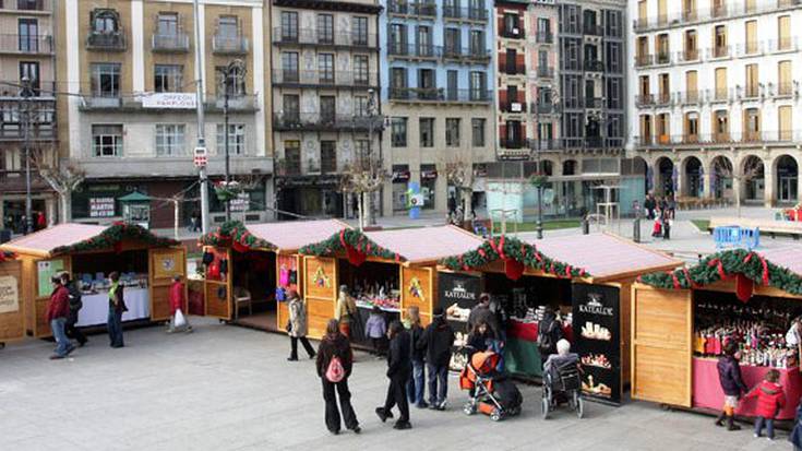 Gaur zabalduko dute Gazteluko plazako Gabonetako azoka