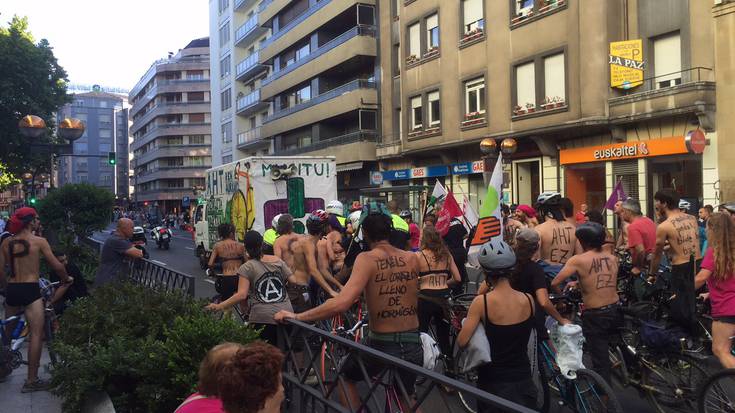 "Isun zaparrada" salatu dute AHTaren kontrako ekintzaileek